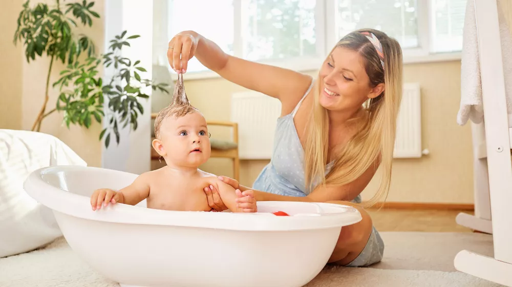 Mire figyelj oda a csecsemő fürdetésénél?